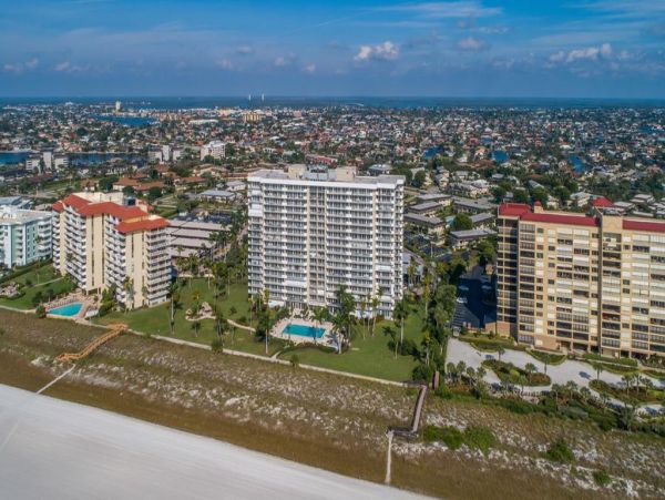 Marco Two Bedroom Condo Full Ocean Views & Community Pool