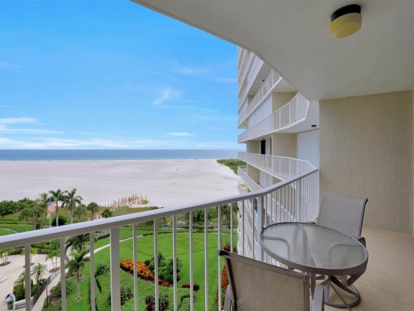 On Beach Marco Island Vacation Condo Sleeps Four Guests
