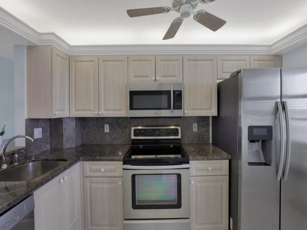 On Beach Marco Island Vacation Condo Sleeps Four Guests