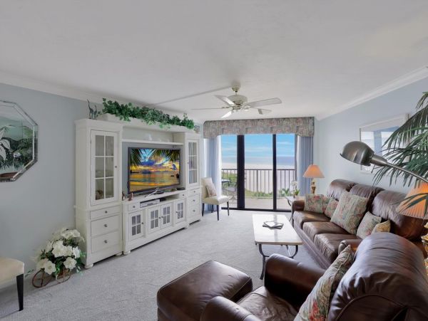 On Beach Marco Island Vacation Condo Sleeps Four Guests