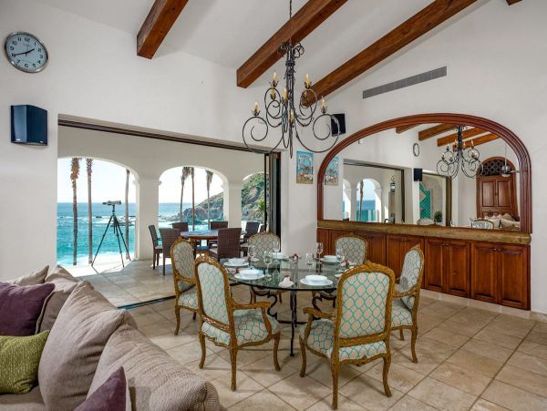 Los Cabos Beachfront Five Bedroom Vacation Rental Villa