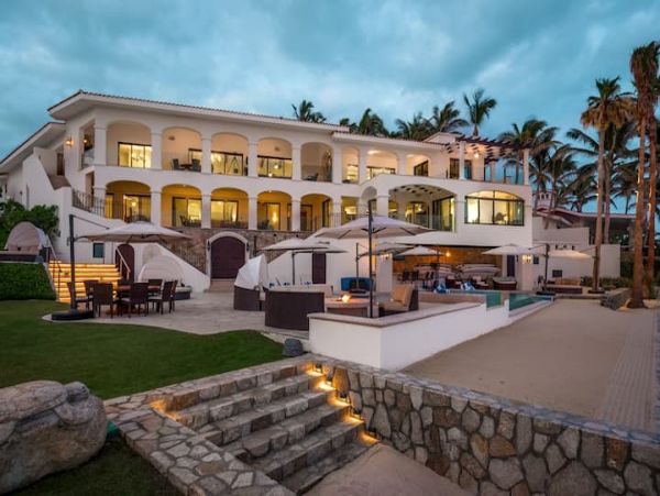 Los Cabos Beachfront Five Bedroom Vacation Rental Villa