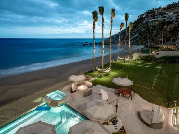 Los Cabos Beachfront Five Bedroom Vacation Rental Villa