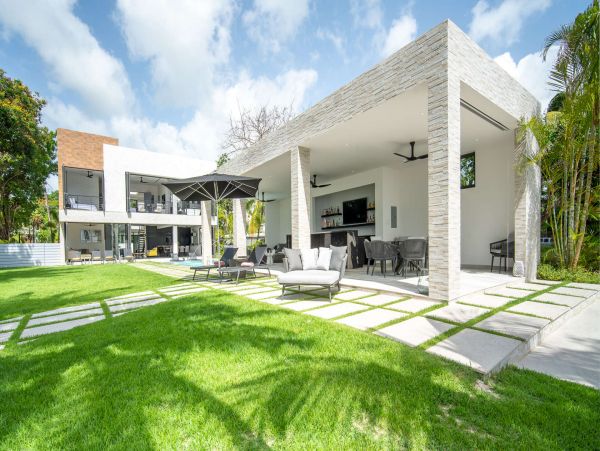 Luxury Five Bedroom Barbados Home with sea views