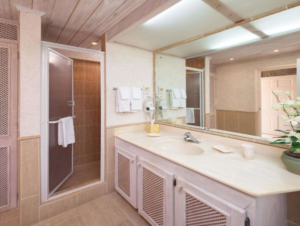 Barbados Home 1001758