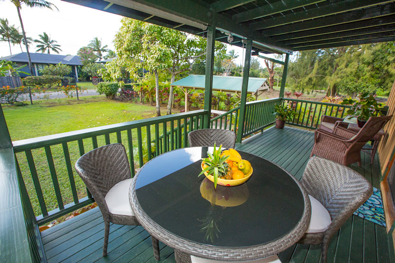 Charming Hanalei Bay 2-Bedroom Cottage with Mountain Views