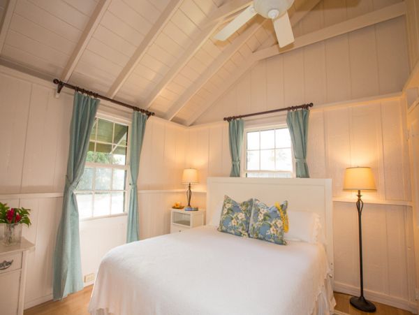 Charming Hanalei Bay 2-Bedroom Cottage with Mountain Views