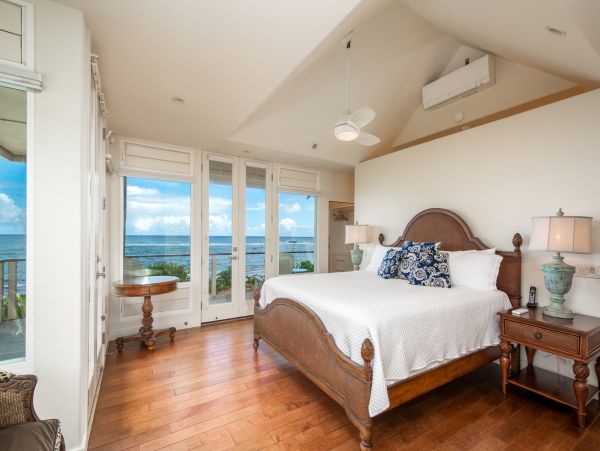 Oceanfront 4 bedroom Oasis