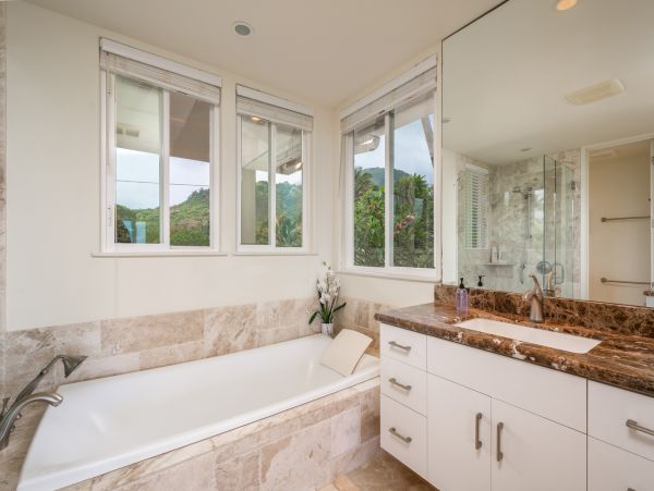 Oceanfront 4 bedroom Oasis