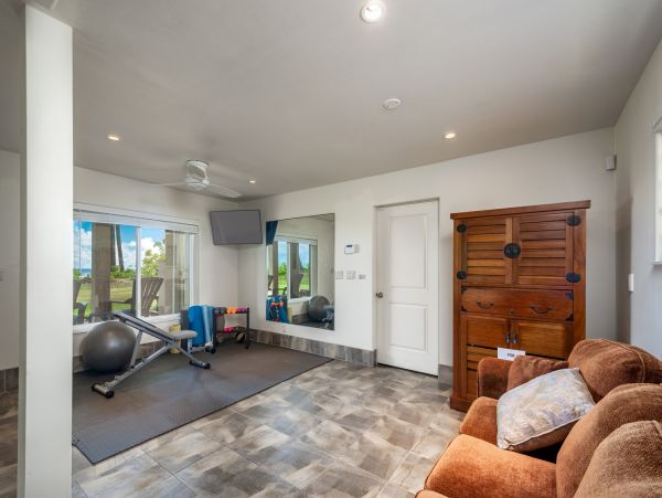 Oceanfront 4 bedroom Oasis