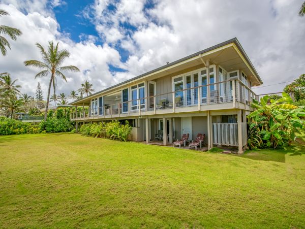 Oceanfront 4 bedroom Oasis