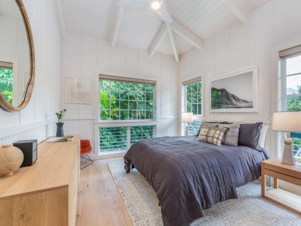 Oceanfront Kilauea Vacation Home Three Bedroom