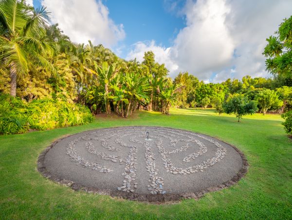 Kauai Vacation Rentals - Luxury Oceanfront Estate in Kilauea
