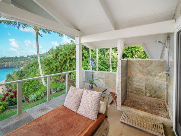Kauai Vacation Rentals - Luxury Oceanfront Estate in Kilauea