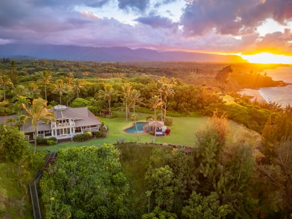 Kauai Vacation Rentals - Luxury Oceanfront Estate in Kilauea