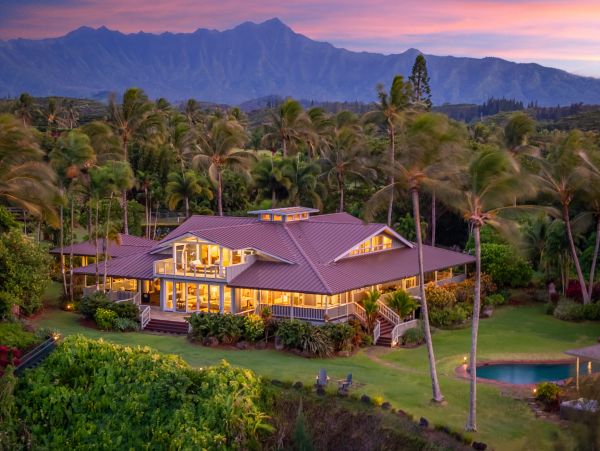 Kauai Vacation Rentals - Luxury Oceanfront Estate in Kilauea