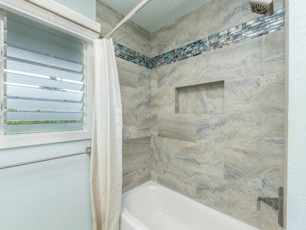 Princeville Home 1001878