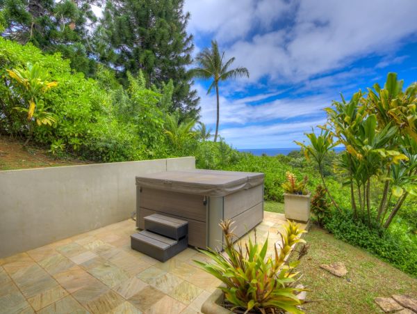 Luxurious 7-Bedroom Kauai Vacation Rental - North Shore Kauai Vacation Homes
