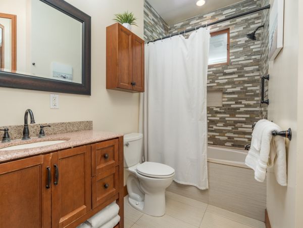 Luxurious 7-Bedroom Kauai Vacation Rental - North Shore Kauai Vacation Homes
