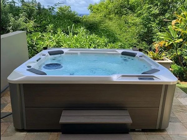 Luxurious 7-Bedroom Kauai Vacation Rental - North Shore Kauai Vacation Homes