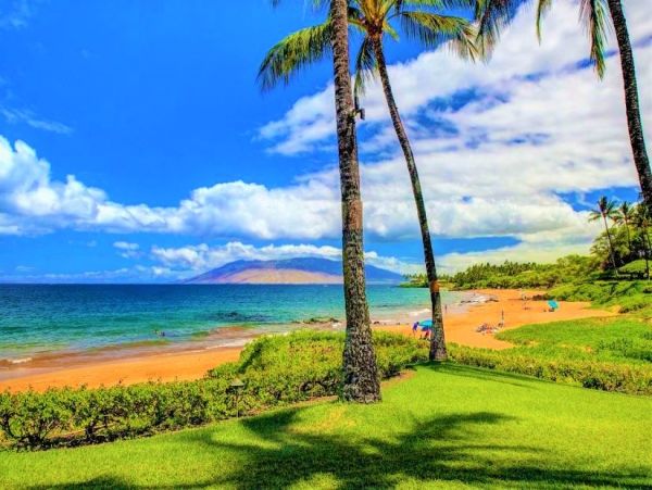 Luxurious 7-Bedroom Kauai Vacation Rental - North Shore Kauai Vacation Homes
