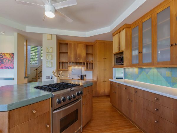 Princeville Vacation Home Two Bedrooms + Den with Pool