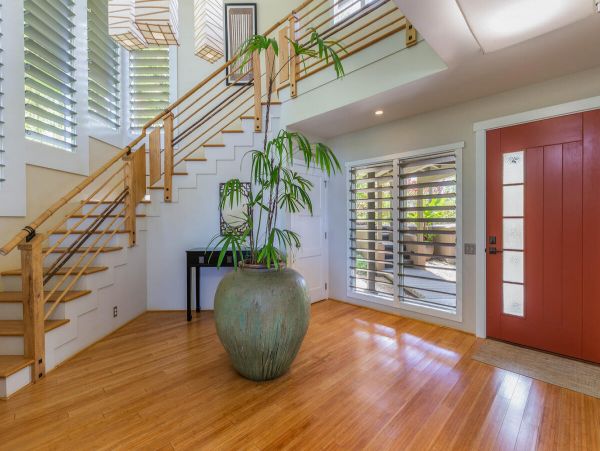 Princeville Vacation Home Two Bedrooms + Den with Pool