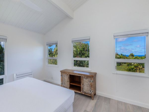 Beautifully Appointed Four-Bedroom Home Plenty of Space for Large Groups