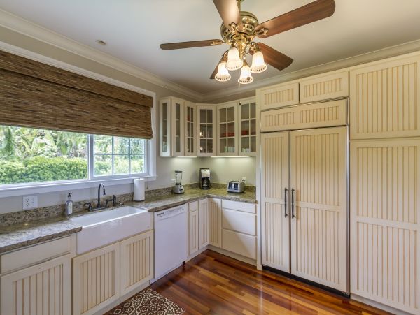 Charming North Shore Estate with Studio Apartment & Vintage Hawaiian Style