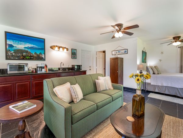 Charming North Shore Estate with Studio Apartment & Vintage Hawaiian Style