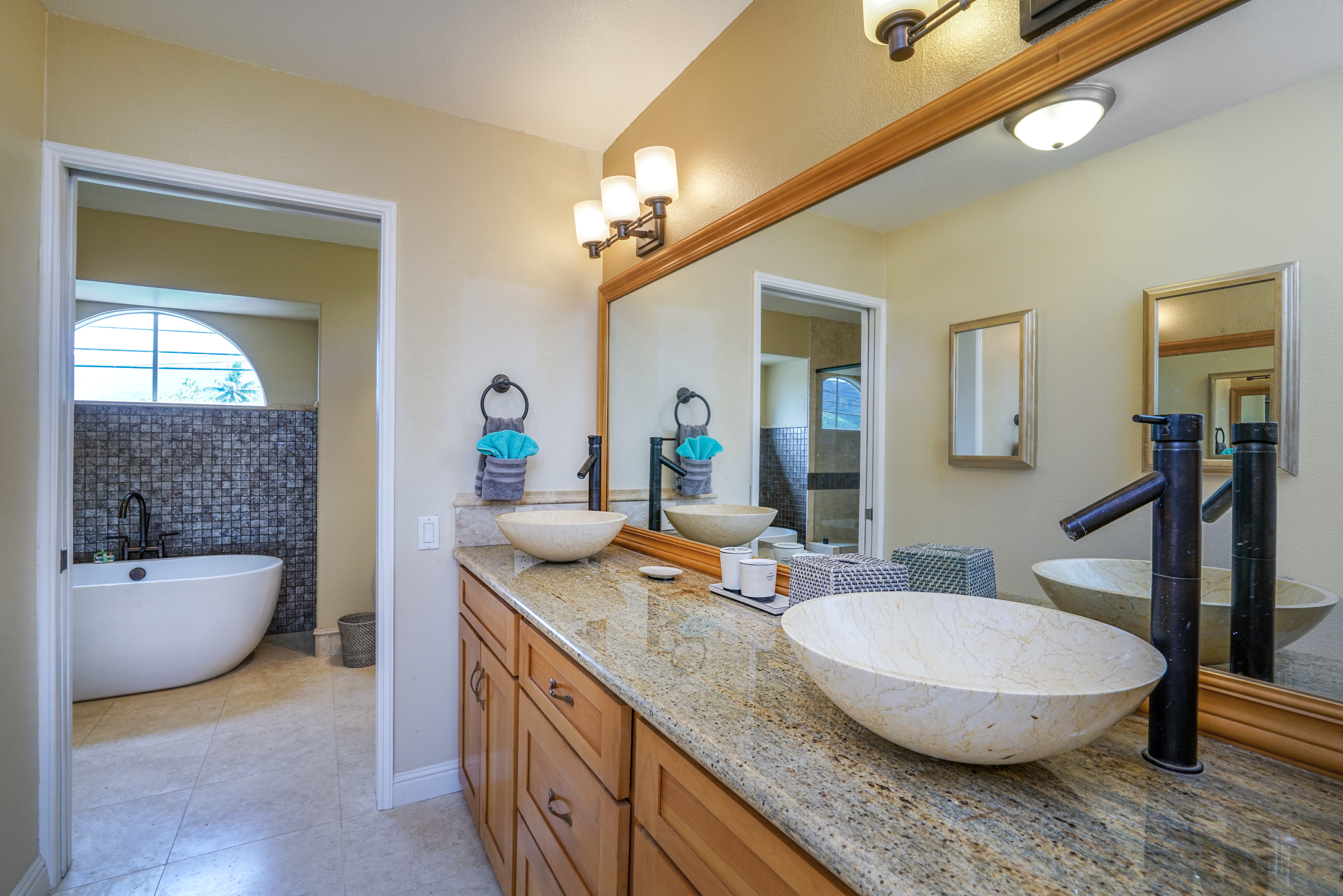 Northshore Oahu Home 1001926