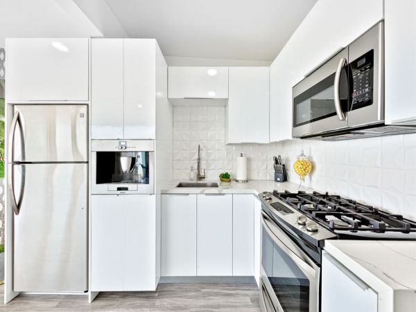 Ocean Views Luxury Vacation Condo in Malibu Two Bedrooms
