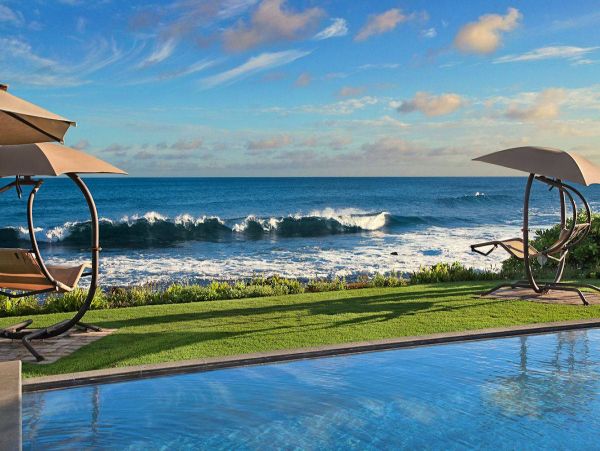 Stunning Oceanfront Villa with 6 Bedrooms & Infinity Pool in Koloa