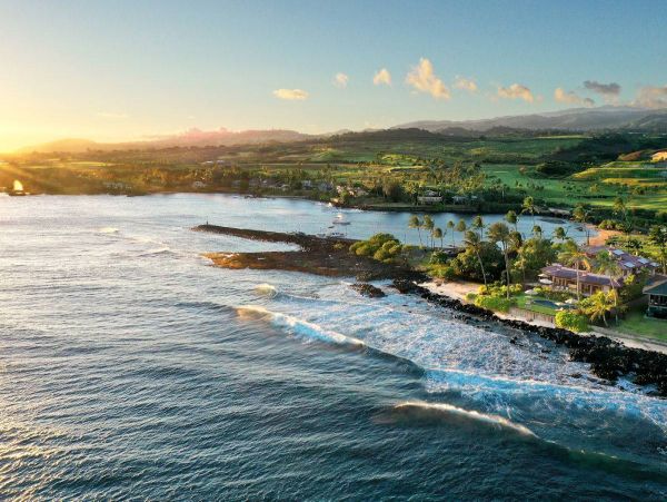 Stunning Oceanfront Villa with 6 Bedrooms & Infinity Pool in Koloa