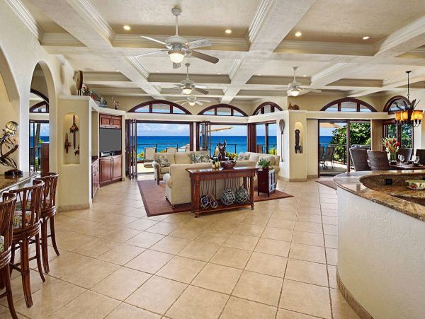 Stunning Oceanfront Villa with 6 Bedrooms & Infinity Pool in Koloa