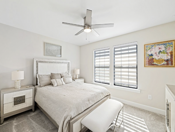 NEW ! Naples Canal Front 4 Bedroom Vacation Home with Private Pool