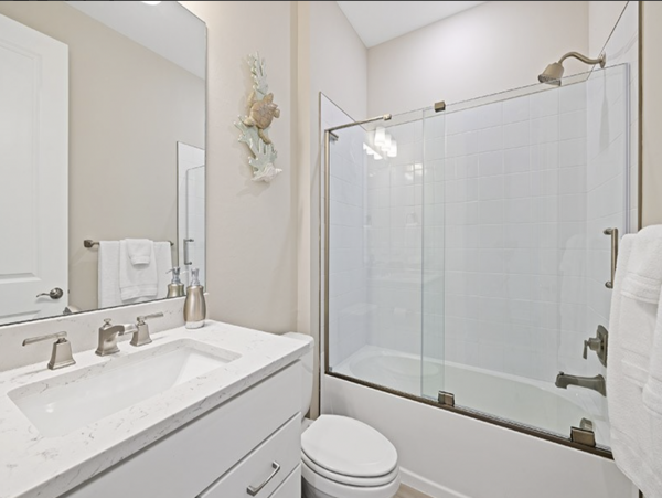 NEW ! Naples Canal Front 4 Bedroom Vacation Home with Private Pool