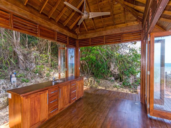 Jamaica Home 1002167