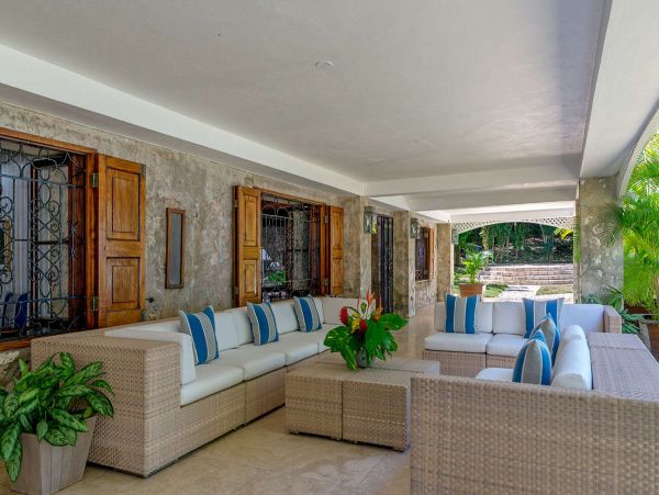 Jamaica Home 1002172