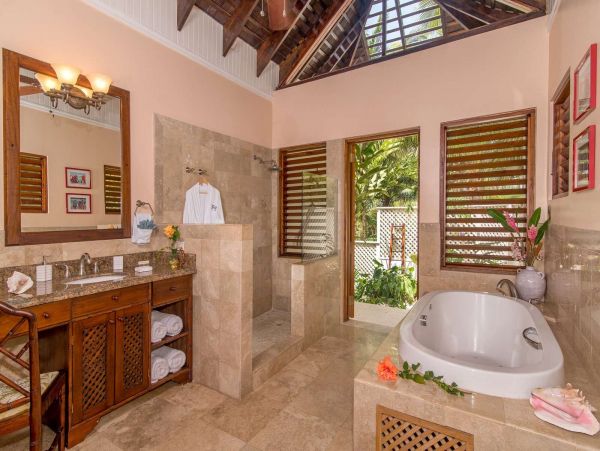 Jamaica Home 1002178