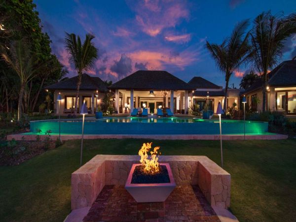 Jamaica Home 1002186