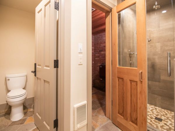 Full Bath with Sauna(Lower Level)