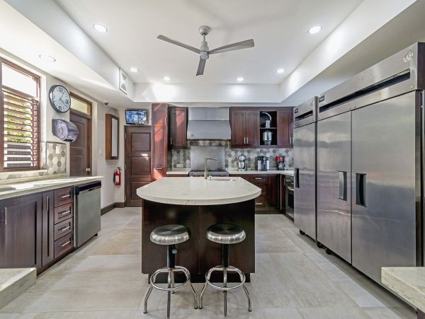 Jamaica Home 1002209