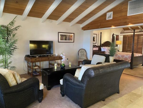 Unique Vacation Rental in St. Croix On Beach Private Pool