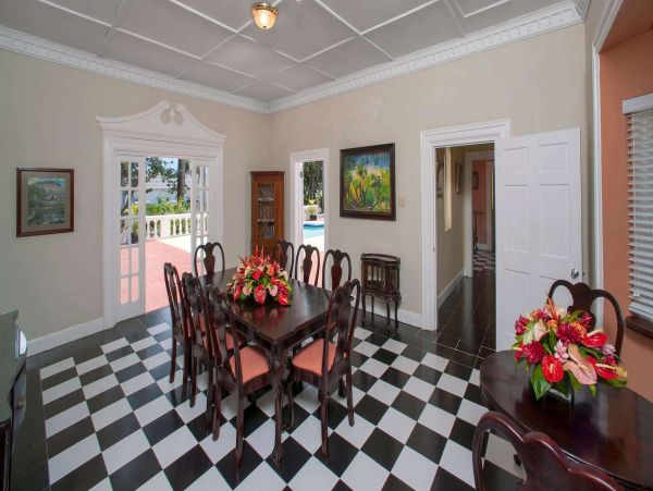 Jamaica Home 1002235