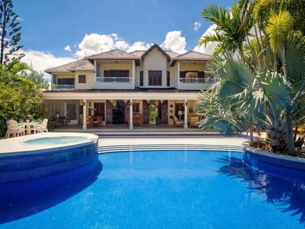 Jamaica Six Bedroom Exquisite Villa
