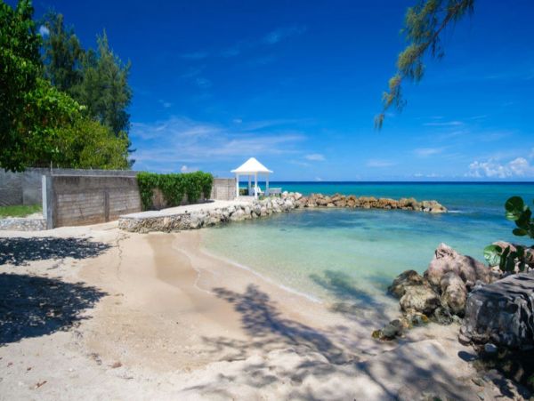 Jamaica Six Bedroom Exquisite Villa