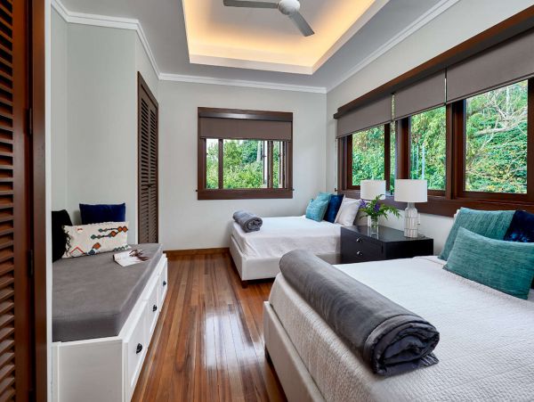 Jamaica Home 1002238