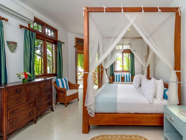 Jamaica Home 1002242
