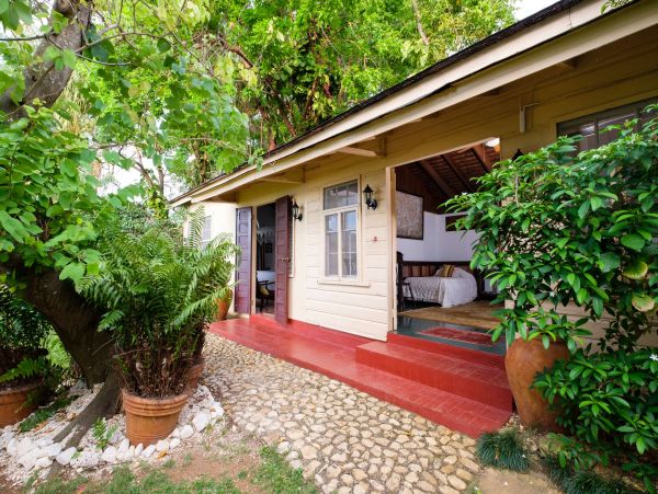 Jamaica Home 1002245